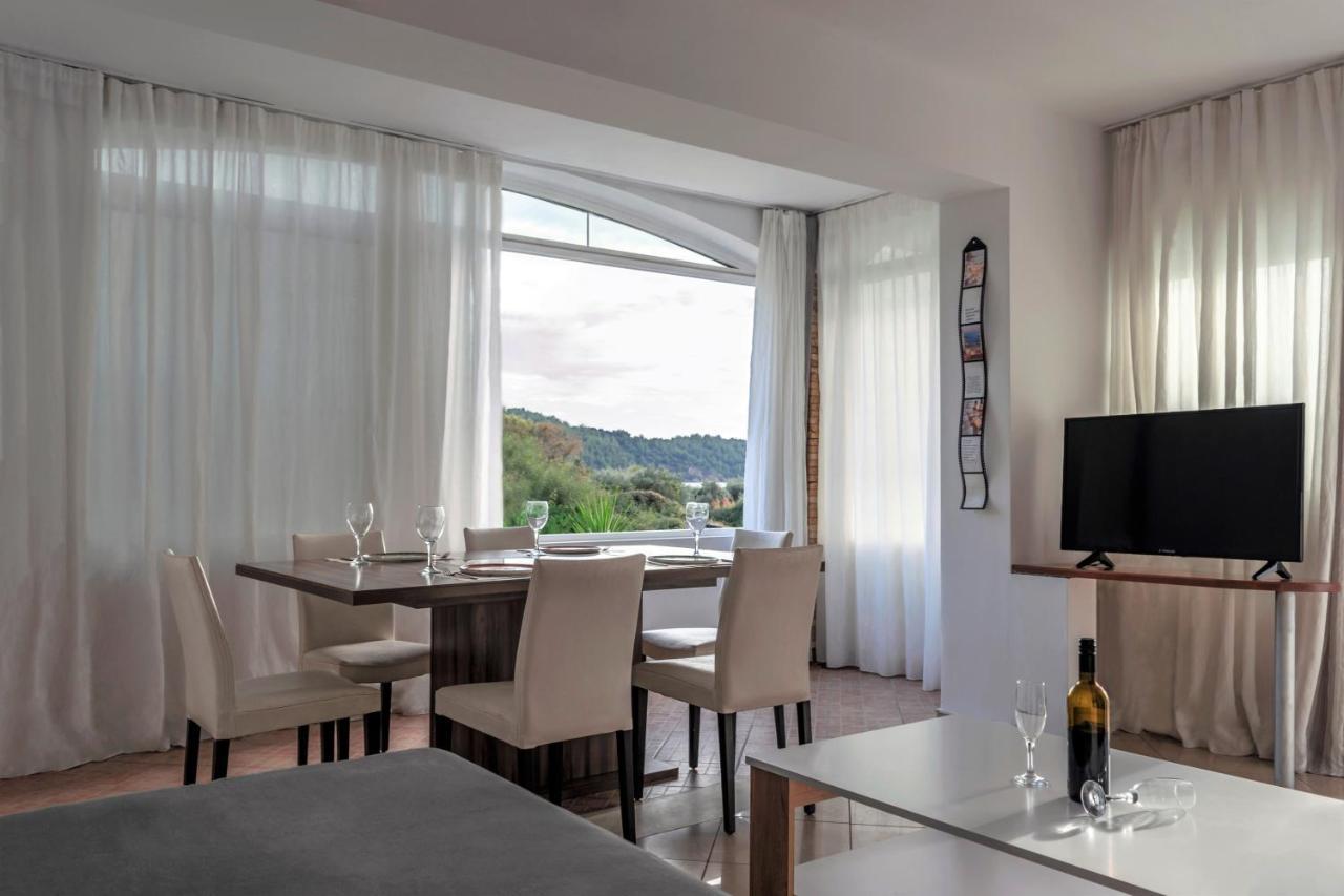 Kapahi Seaview Hotel Apartments Potos Exteriör bild