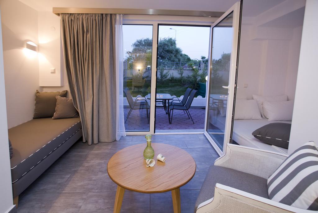 Kapahi Seaview Hotel Apartments Potos Exteriör bild